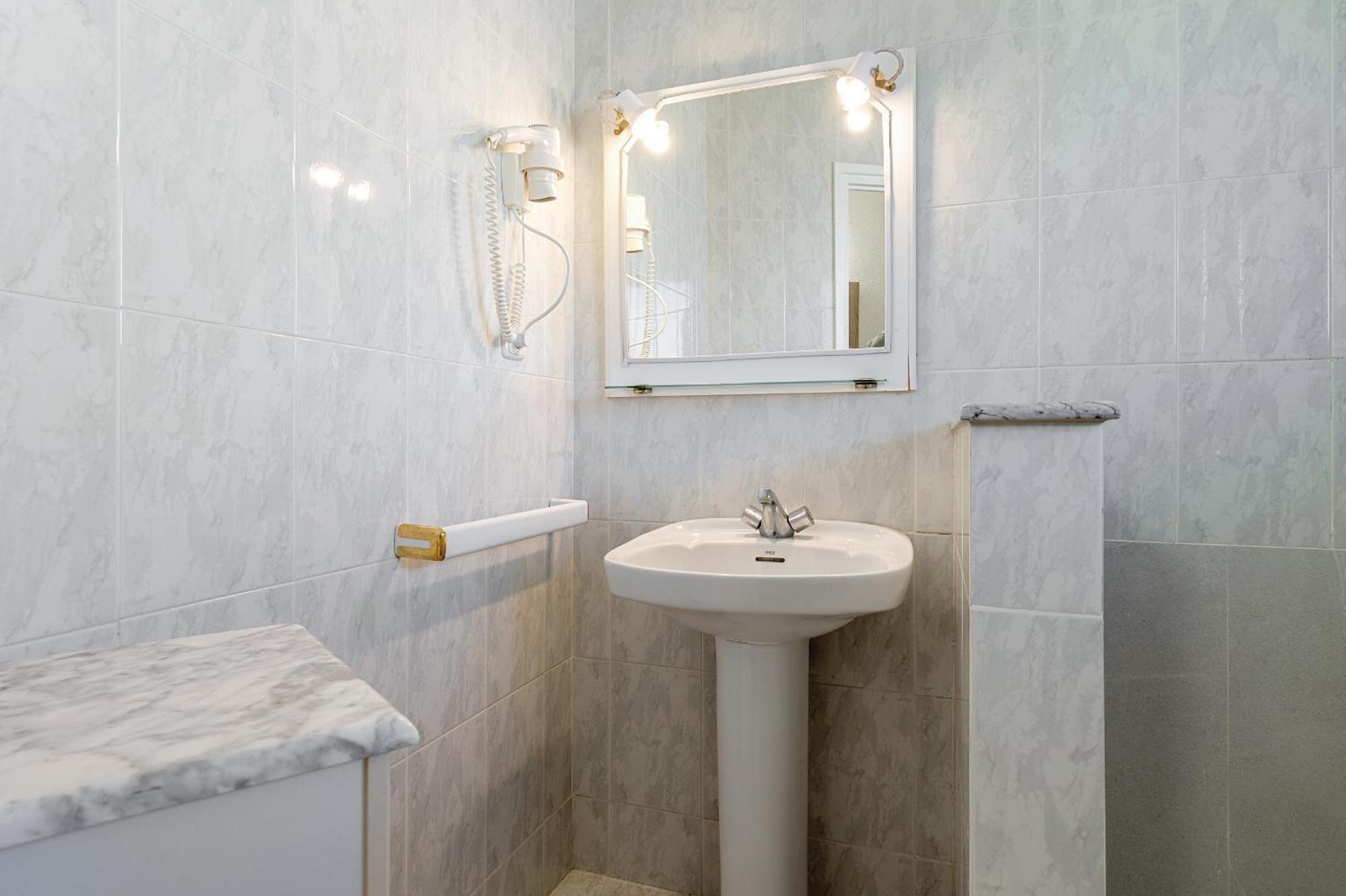 Alea Rentals - Cye 5 Ла-Пинеда Экстерьер фото
